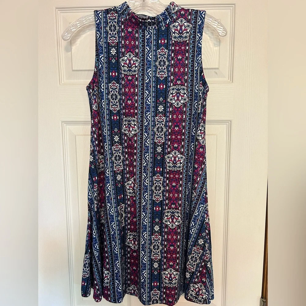 Patterned Dress- Small - Picture 2 of 2